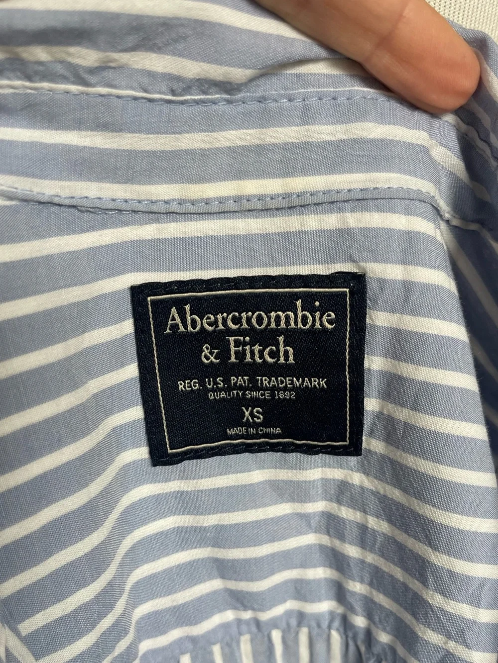 Abercrombie & Fitch button down poplin stripe shirt - Picture 8 of 8